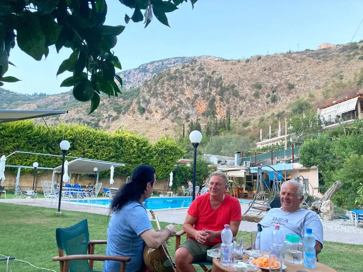 Sezar'S Aparthotel Qeparo